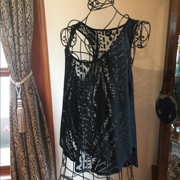 Mossimo sleeveless black top - Picture 4 of 5